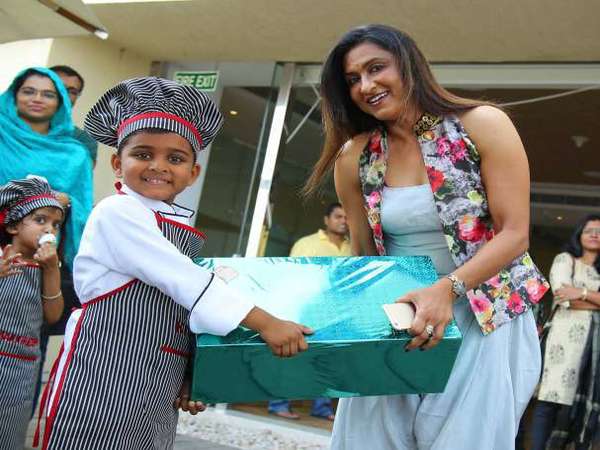 కొంత భాగం చారిటీలకు