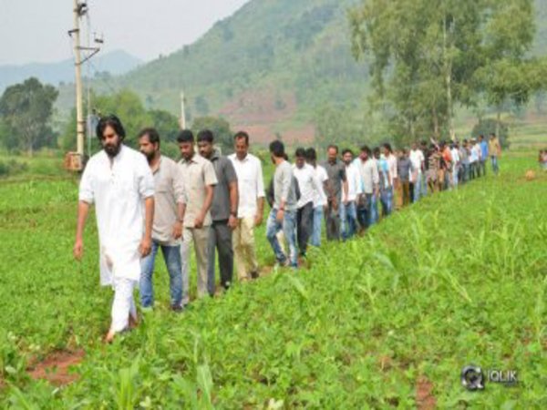 పోరాట యాత్రలో భాగంగా