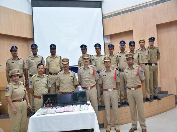 పోలీసుల ద‌ర్యాప్తులో