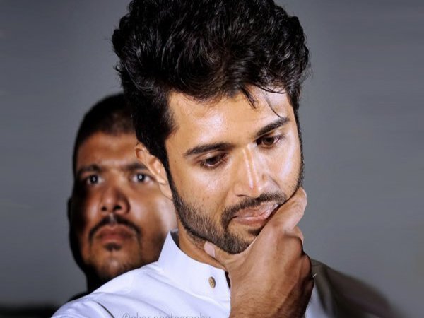 విజయదేవరకొండ 