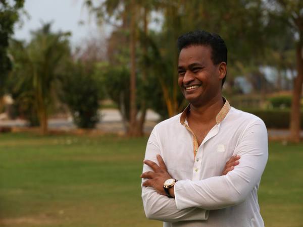 సామాన్యుడు కాదు