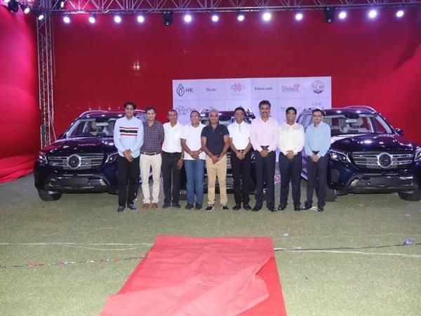 బెంజ్ కార్లను