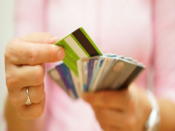 3. అధిక రుసుము: