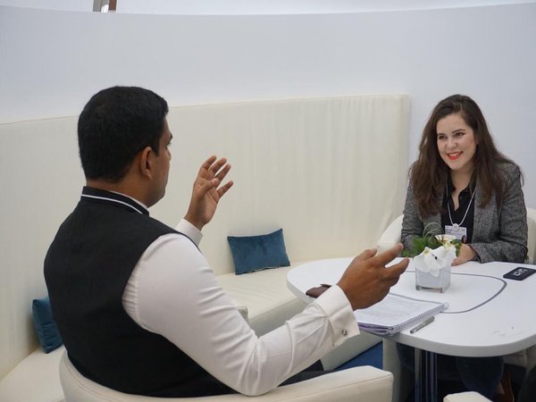 పెద్ద కన్జ్యుమర్ పెద్ద కన్జ్యుమర్