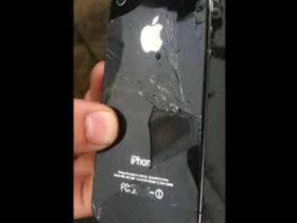 ప్రమాదానికి గురై మొబైల్ పాడైపోయినప్పుడు: