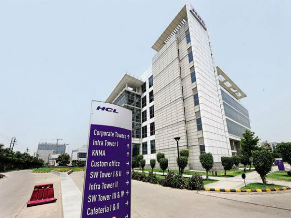 తొలి దశలో: