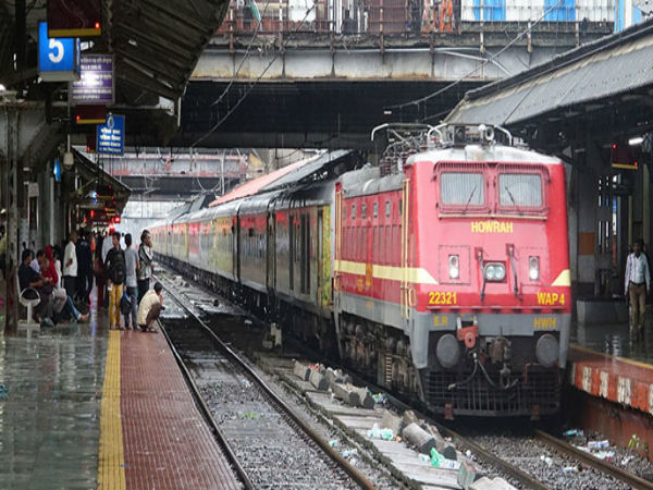 రైలు మార్గం మళ్లించి