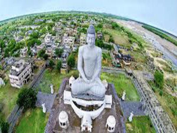 అమరావతిలోని: అమరావతిలోని: