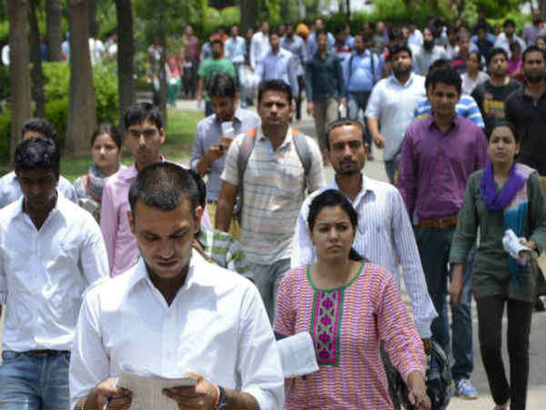 టీచింగ్ మరియు నాన్ టీచింగ్: