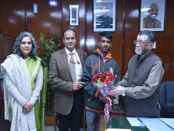  మహారాష్ట్ర కార్మికశాఖ మంత్రి: