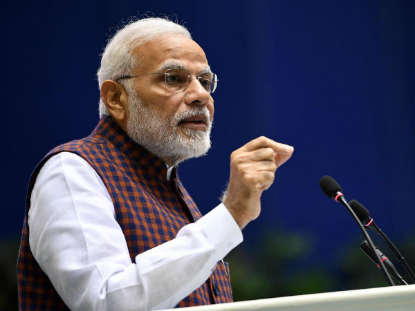 రవిదాస్ అలయాన్ని సందర్శించిన ప్రధాని మోడి..