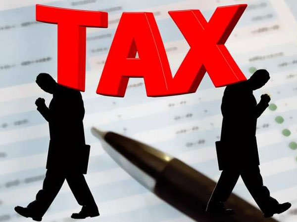  రూ.10 వేలు పెనాల్టీ