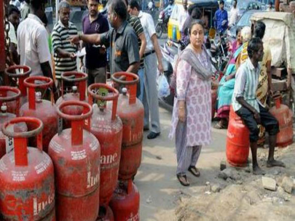 వినియోగదారుల బ్యాంకు ఖాతాలో