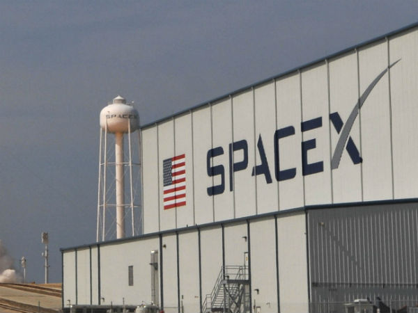 11,943 ఉపగ్రహాలు ప్రయోగించనున్న స్పేస్ ఎక్స్