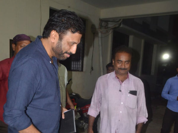 రాత్రి తొమ్మిదిన్నర వరకు విచారణ రాత్రి తొమ్మిదిన్నర వరకు విచారణ