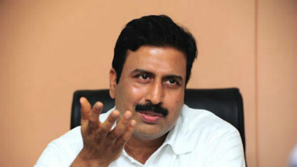 వాటి ఆధారంగా ప్రశ్నించిన పోలీసులు