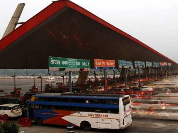 ప్రయివేటు కార్లకు టోల్ దెబ్బ