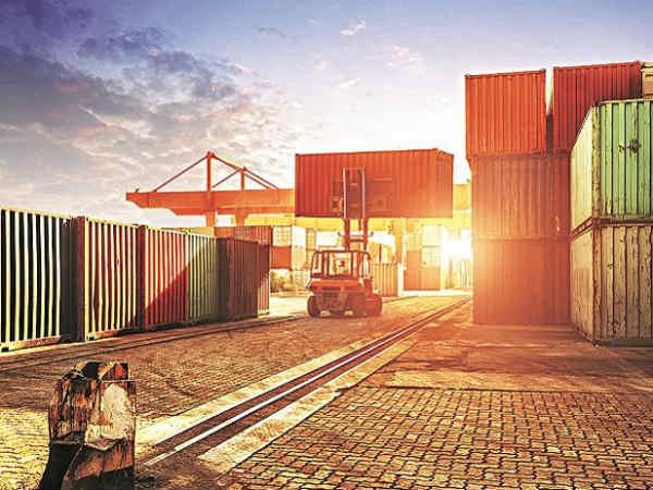 తగ్గినా వాణిజ్య లోటు...