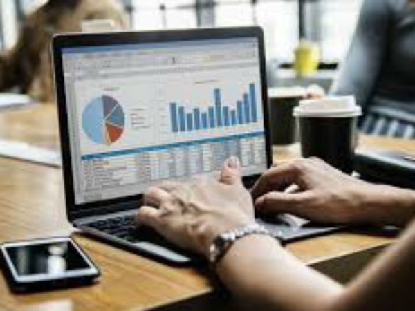 వేతనాలు ఆకర్షణీయం