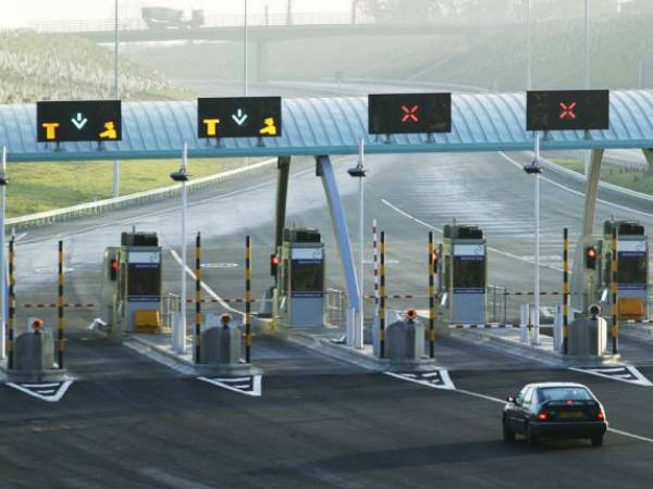 ఇక క్యాష్ కౌంటర్లు కొన్నే