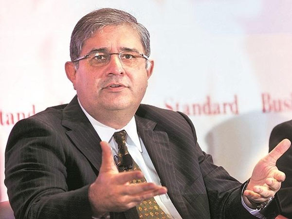 యాక్సిస్ బ్యాంకు అమితాబ్ చౌదరి