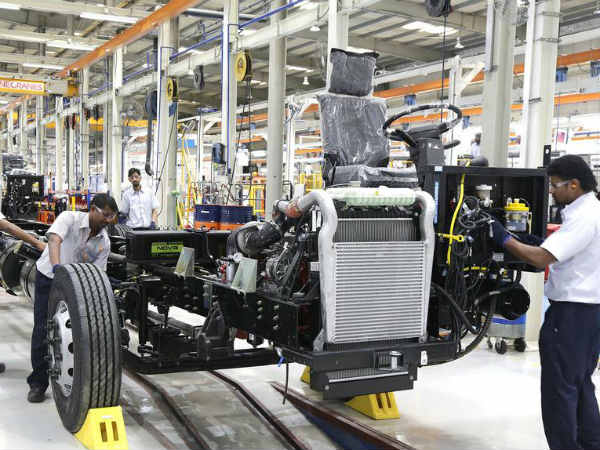 అశోక్ లేలాండ్ ఉద్యోగులకు ఉద్వాసన పలికే నిర్ణయం .. వీఆర్ఎస్ , ఉద్యోగుల విభజన స్కీమ్ లను ప్రకటించిన సంస్థ 