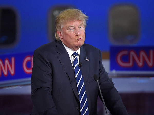 ఉద్యోగాలను కాపాడుకునేందుకు ఆ సొమ్ము వెదజల్లుతోంది