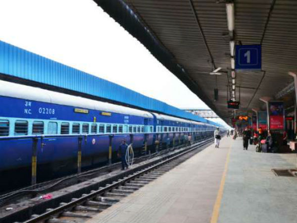 అందుకే మళ్లీ సర్వీస్ ట్యాక్స్