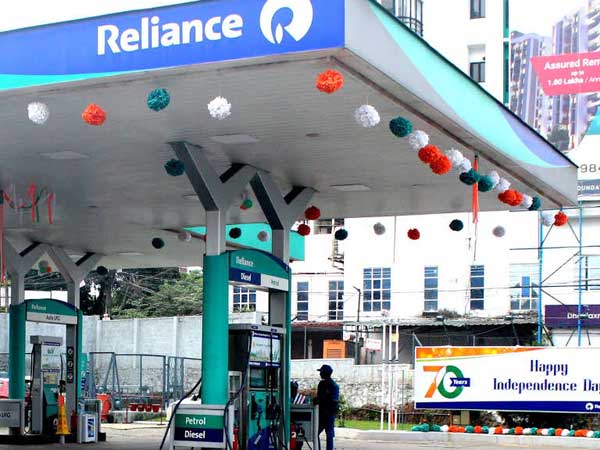 అందరి కన్నూ ఇండియాపైనే