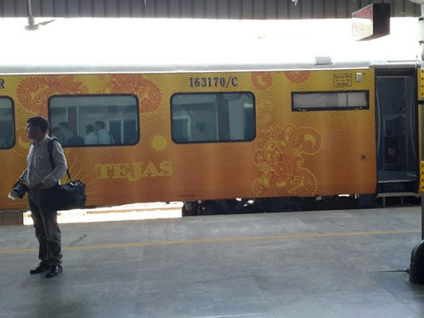 విమాన ఛార్జీల్లో సగం ధర