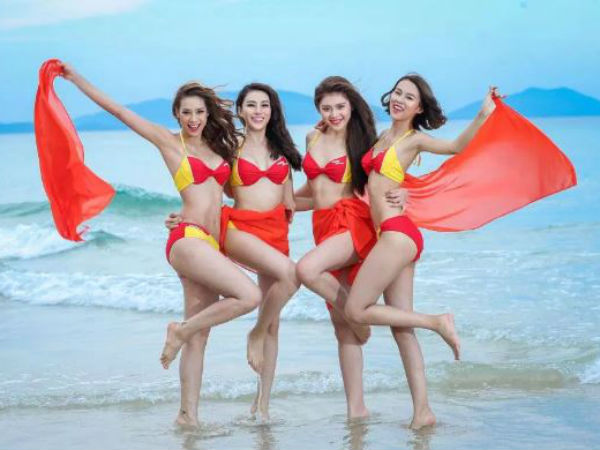 బికినీలు ధరిస్తారు..