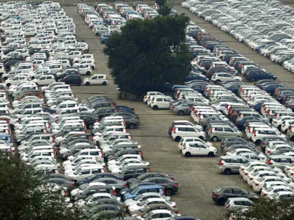 ఫెస్టివల్ కార్స్ కంపెయిన్ కింద భారీ డిస్కౌంట్