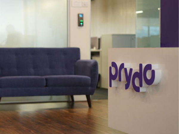 రియల్ నుంచి క్యాబ్ సేవలు...