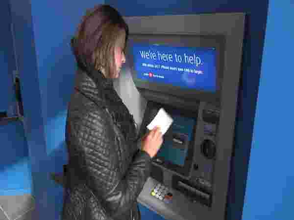 రూ.25,000 వేలకు పైగా అమౌంట్ ఉంటే... ఏటీఎం ఉచితం...