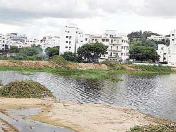 ఇక్కడ క్రమబద్ధీకరణ నో...