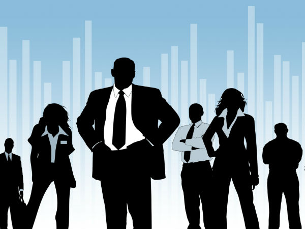 బయటికి కనిపించని హీరోలు...