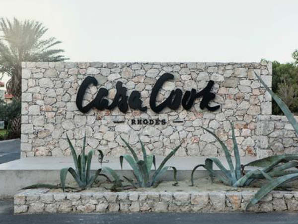 రూ.100 కోట్లు చెల్లించి...