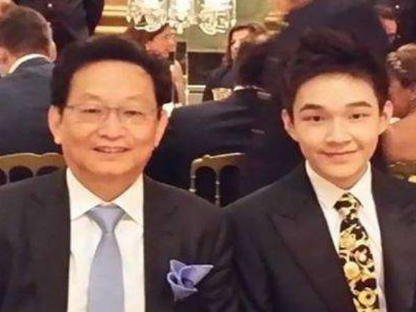 షేర్లతోపాటు కంపెనీలో... షేర్లతోపాటు కంపెనీలో...