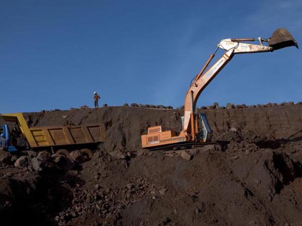 తగ్గిన మైనింగ్ ఆదాయం