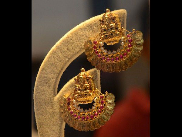 బంగారం మాత్రమే కొనుగోలు చేయాలి