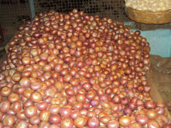 15 రోజుల్లో 126 శాతం పెరిగిన ఉల్లి ధర