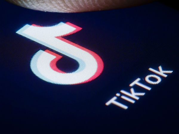 భారత్ ముందు... భారత్ ముందు...