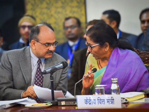 ఓటింగ్ ద్వారా లాటరీలపై 28 శాతం జీఎస్టీకి నిర్ణయం