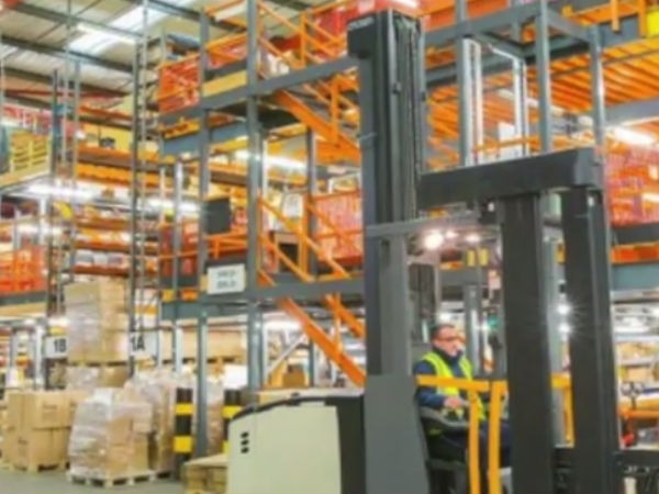 డెబిట్స్