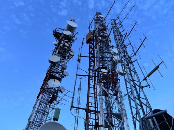 టెల్కోలపై మరింత భారం తప్పింది..