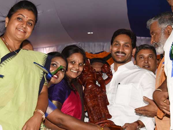 మధ్యాహ్న భోజనంలో మార్పులు