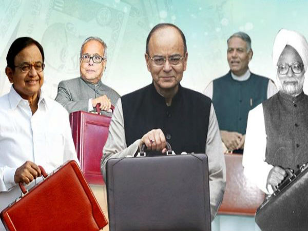 వివిధ బ్రీఫ్‌కేసులు..