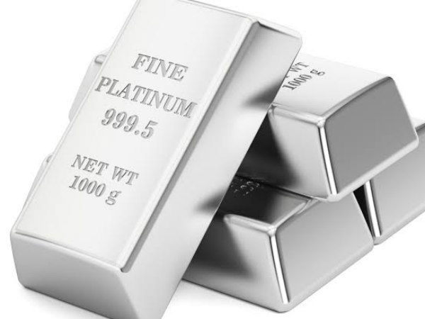 ఔన్స్ 1,573 డాలర్లు