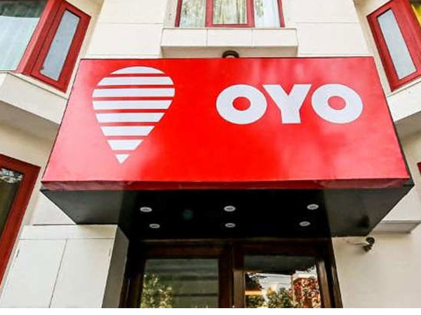 వాల్‌మార్ట్‌లో 56 మంది