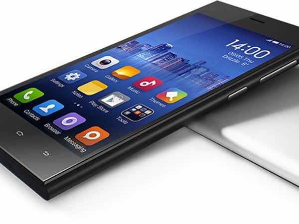 4 ఫోన్లలో 3 చైనావే...